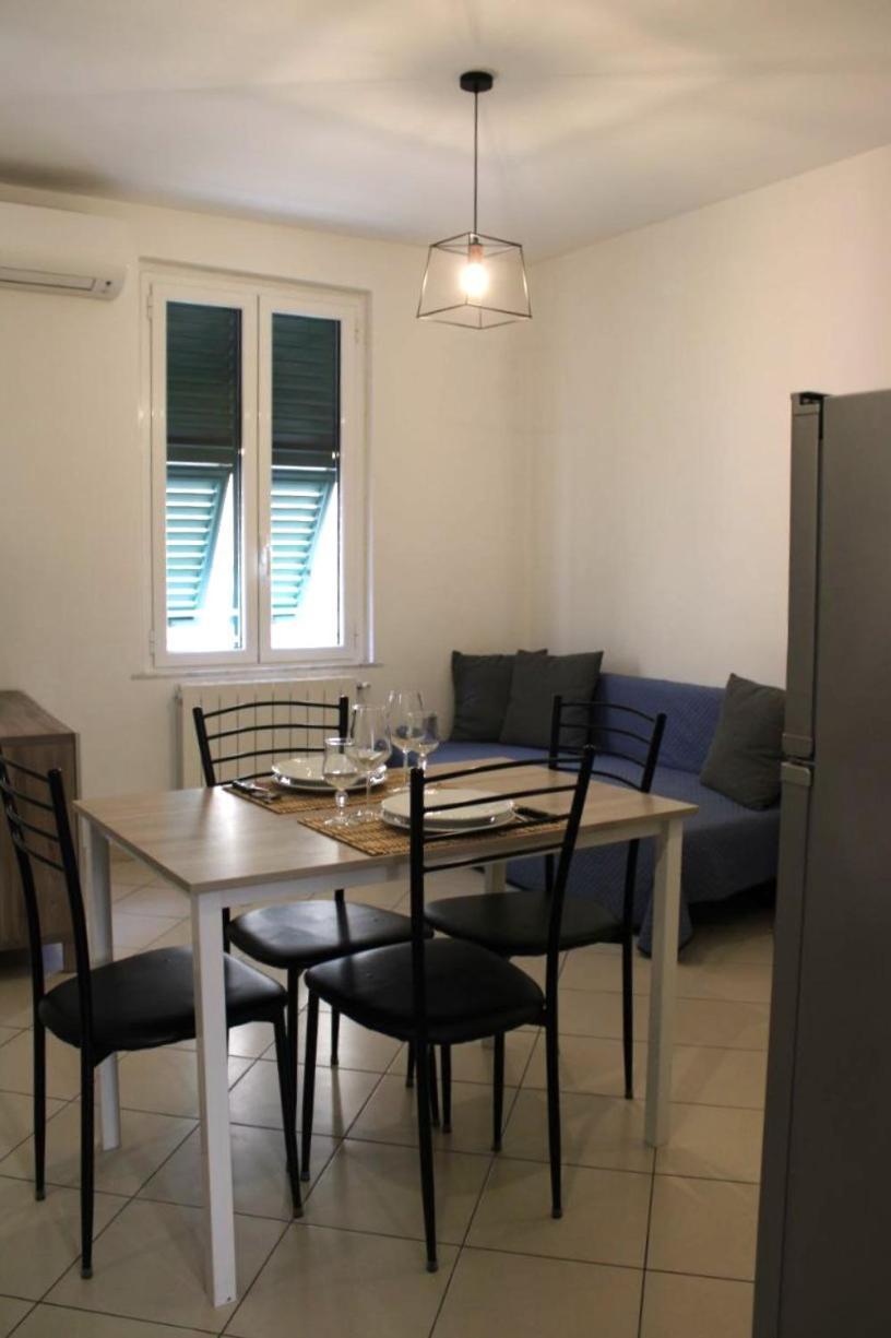 Blackstone Apartment Varazze Buitenkant foto